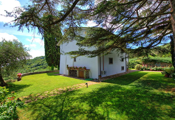 Villa Mami: Открытый, Сад, Экстерьеры