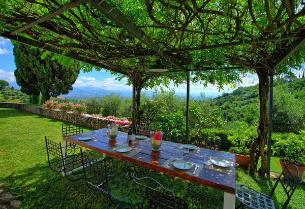 Villa Mami: Балкон / Терраса / Патио, Открытый, Сад