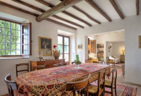 Villa Mami: Столовая