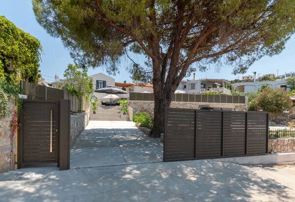 Villa Paul: Entrée principale, Extérieur, Extérieurs