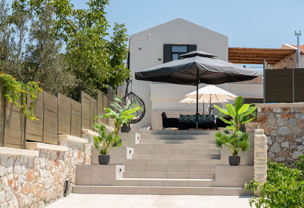 Villa Paul: Entrée principale, Extérieur, Extérieurs