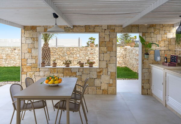 Villa Paradisus: Балкон / Терраса / Патио, Открытый, Экстерьеры