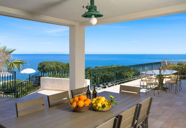 Villa Coralia: Взгляды, Открытый, Экстерьеры