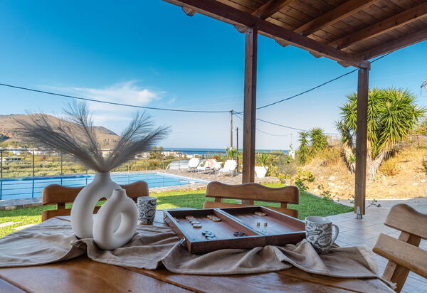 Villa Rose: Altan / terrasse / gårdhave, Have, pool, Udendørs, Udvendige, Visninger