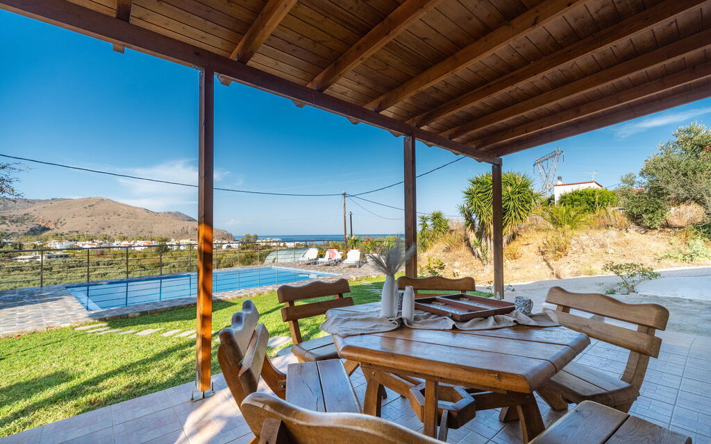 Villa Rose: бассейн, Взгляды, Открытый, Сад, Экстерьеры