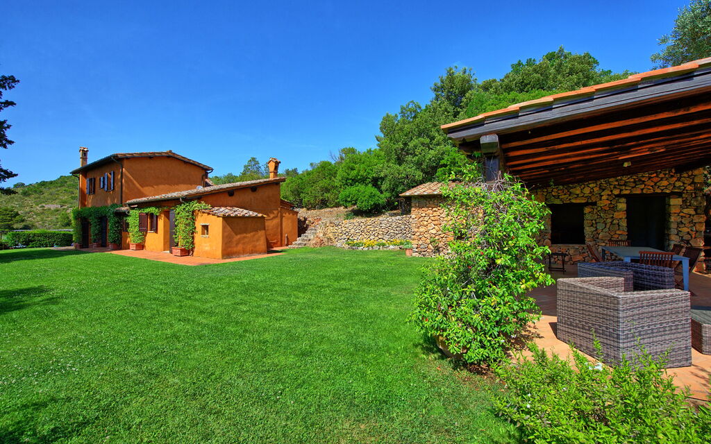 Casale Argentario: Garden, Outdoor