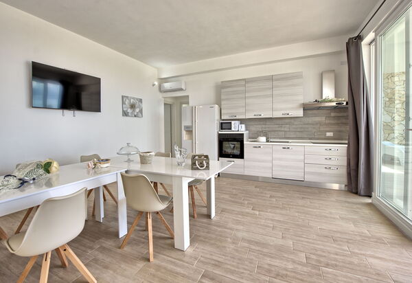 Villa Infinito: Esszimmer, Küche