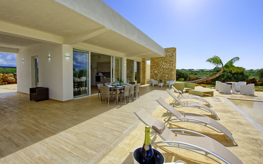 Villa Infinito: Balcony / Terrace / Patio, Building Exterior, Outdoor