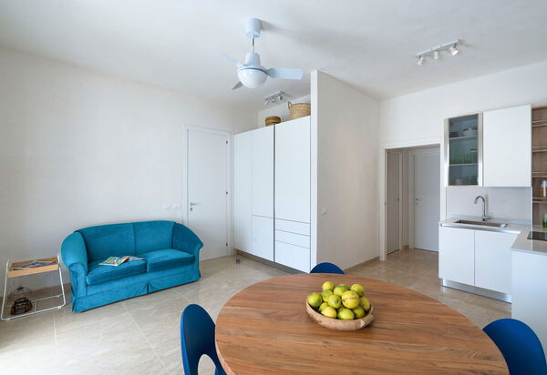 La Siesta: Kitchen, Living Room