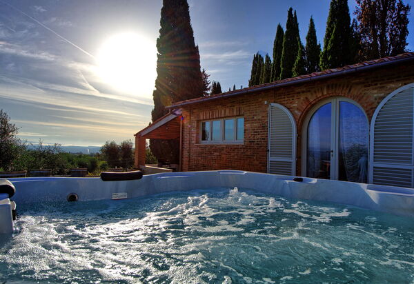 Casa Andrea: Außen, Draussen, Whirlpool