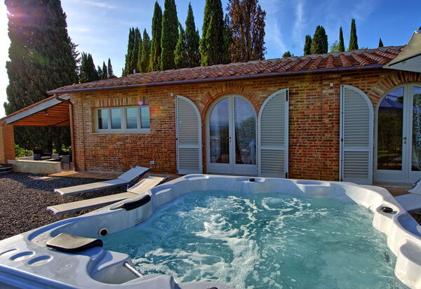 Casa Andrea: Außen, Draussen, Whirlpool