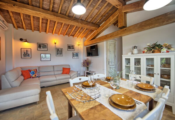 Casa Andrea: Esszimmer, Küche, Wohnzimmer
