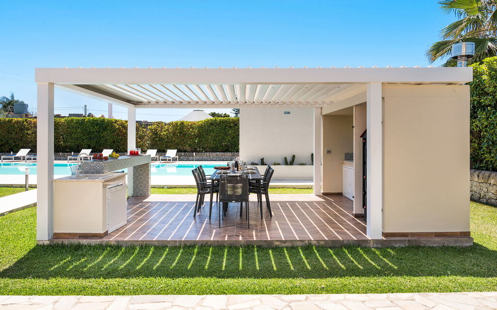 Villa Dilecta: Balcon / Terrasse / Patio, Extérieur, Extérieurs, Jardin