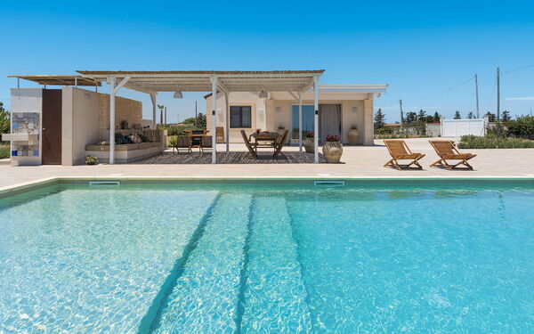 Villa Paolina: Building Exterior, Outdoor, Pool