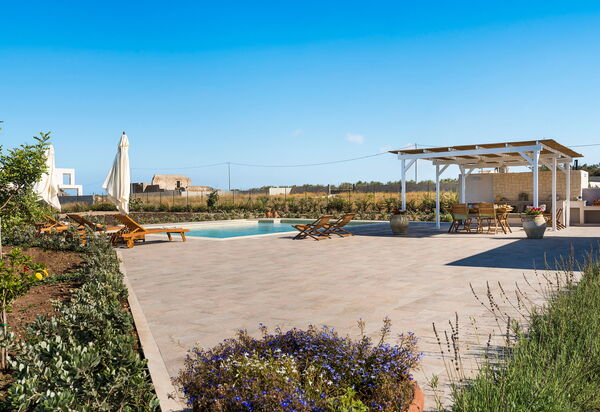 Villa Paolina: Балкон / Терраса / Патио, бассейн, Открытый, Экстерьеры