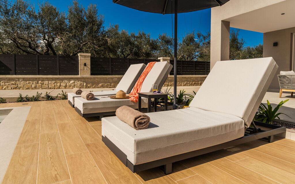 Villa Serenity: all'aperto