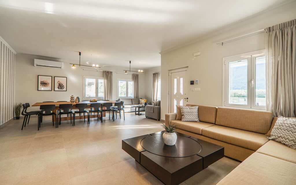 Villa Serenity: Sala da pranzo, Soggiorno