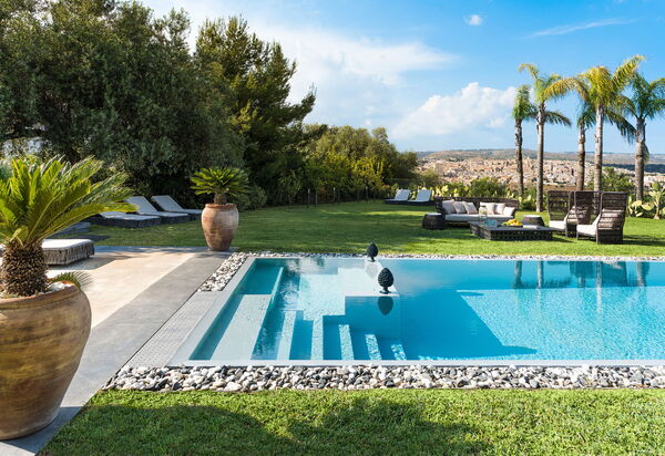 Villa Agnese: бассейн, Взгляды, Открытый, Сад, Экстерьеры