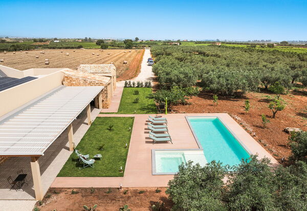 Villa Cavalè: бассейн, Взгляды, Открытый, Сад, Экстерьеры