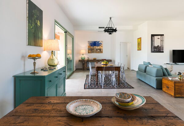 Villa Cavalè: Гостиная, Столовая