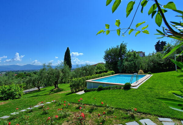 Villa Marusca: Ansichten, Außen, Draussen, Garten, Schwimmbad