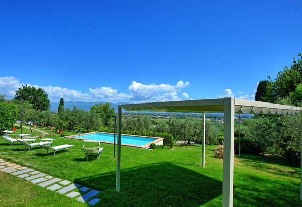 Villa Marusca: Ansichten, Außen, Draussen, Garten, Schwimmbad