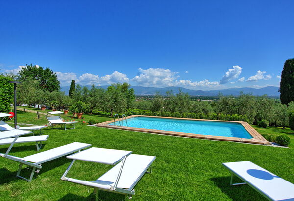 Villa Marusca: Außen, Draussen, Garten, Schwimmbad