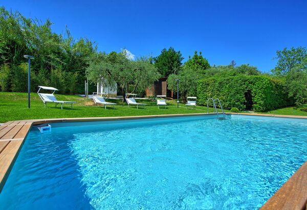 Villa Marusca: Außen, Draussen, Schwimmbad