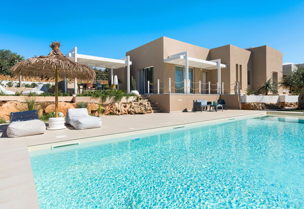 Villa Castalia: бассейн, Открытый, Экстерьеры