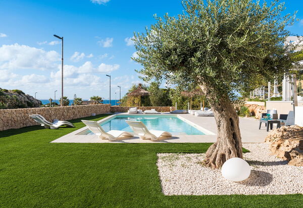 Villa Castalia: бассейн, Взгляды, Открытый, Сад, Экстерьеры