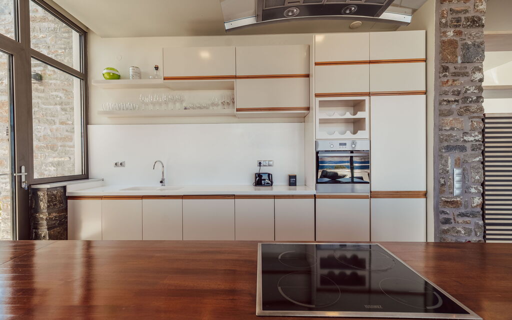 Villa Kera Panorama: Кухня