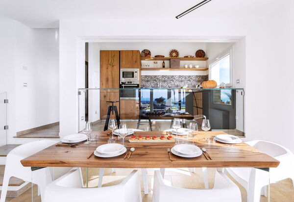 Villa Erakle: Dining Room, Kitchen
