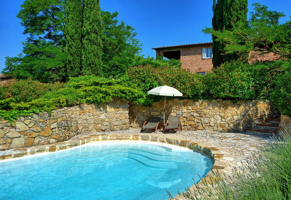 Casale Delle Mele: Draussen, Garten, Schwimmbad