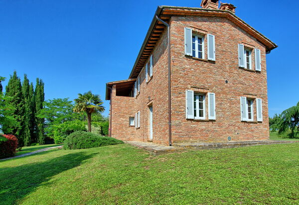 Casale Delle Mele: Draussen, Garten