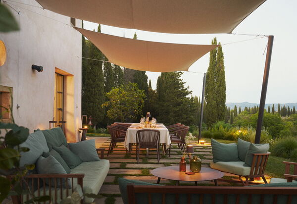 Villa Elmi: Ansichten, Außen, Balkon / Terrasse / Patio, Draussen, Garten