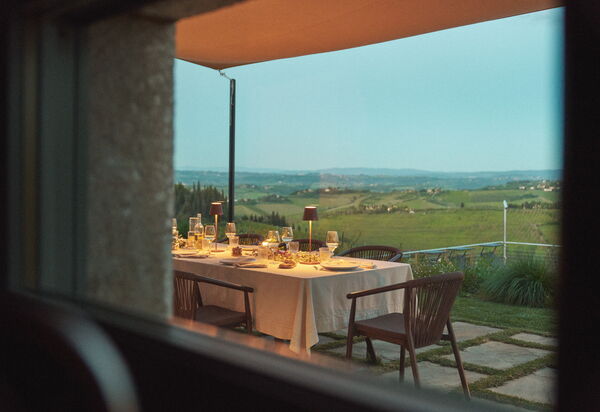 Villa Elmi: Ansichten, Außen, Balkon / Terrasse / Patio, Draussen, Garten