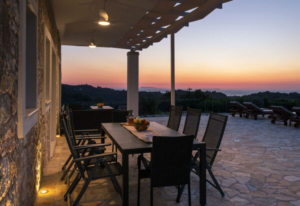 Villa Sunset: Outdoor, Scenic View