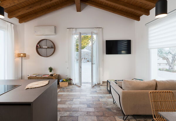 Villa Sike: Living Room