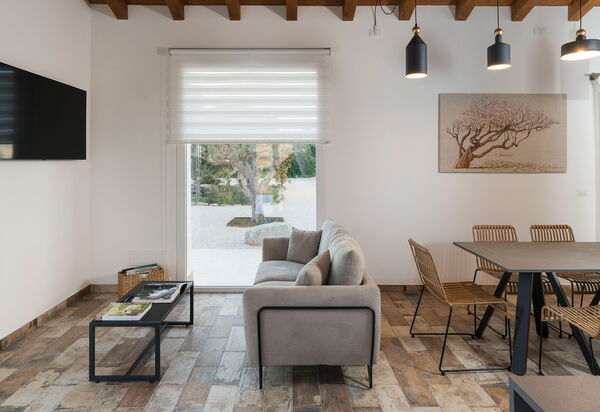 Villa Sike: Dining Room