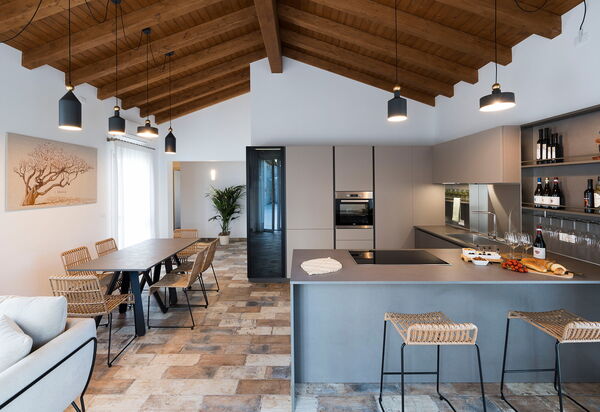 Villa Sike: Dining Room, Kitchen