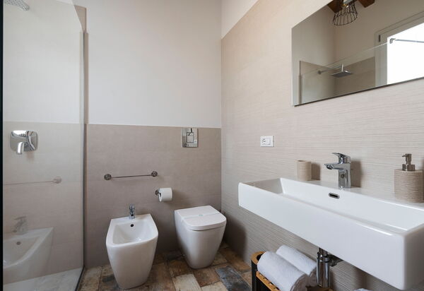 Villa Sike: Bathroom