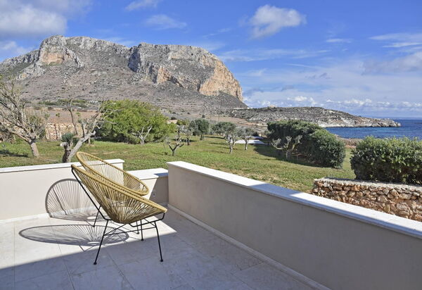 Tenuta Stornello: Ansichten, Außen, Balkon / Terrasse / Patio, Draussen, Garten