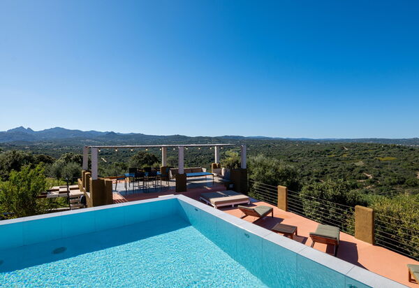 Villa Sole Tra i Ginepri: Ansichten, Außen, Draussen, Schwimmbad