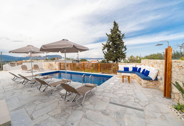 Villa Blini: bassin, Extérieur, Extérieurs