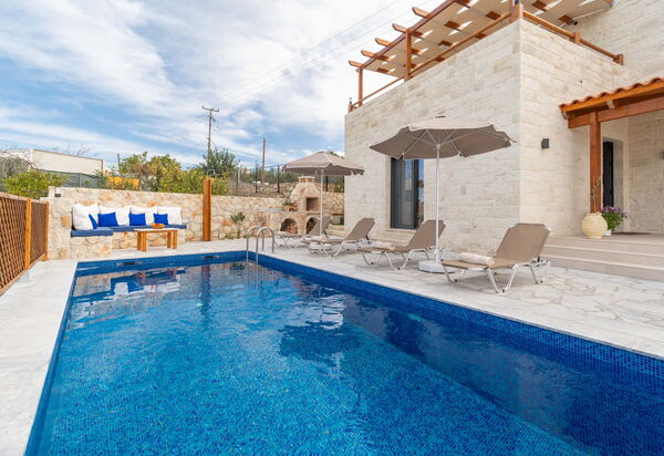 Villa Blini: bassin, Extérieur, Extérieurs