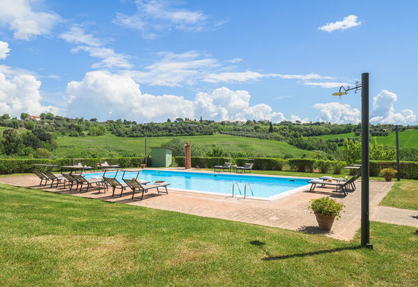 Villa la Contea: Ansichten, Außen, Draussen, Garten, Schwimmbad