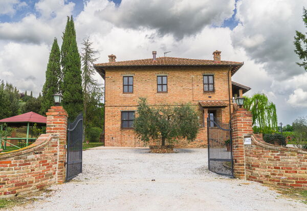 Villa la Contea: Außen, Draussen, Haupteingang