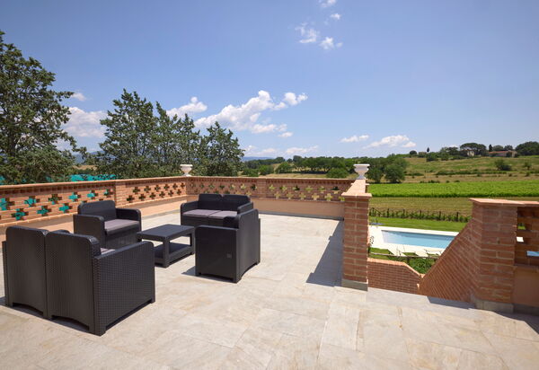 Villa Vigneto: Ansichten, Außen, Draussen, Schwimmbad