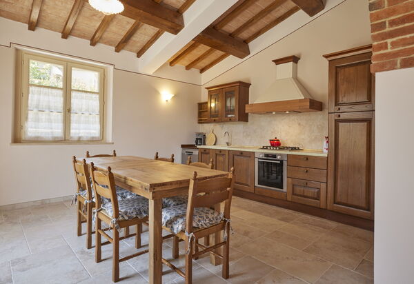 Villa Vigneto: Esszimmer, Küche