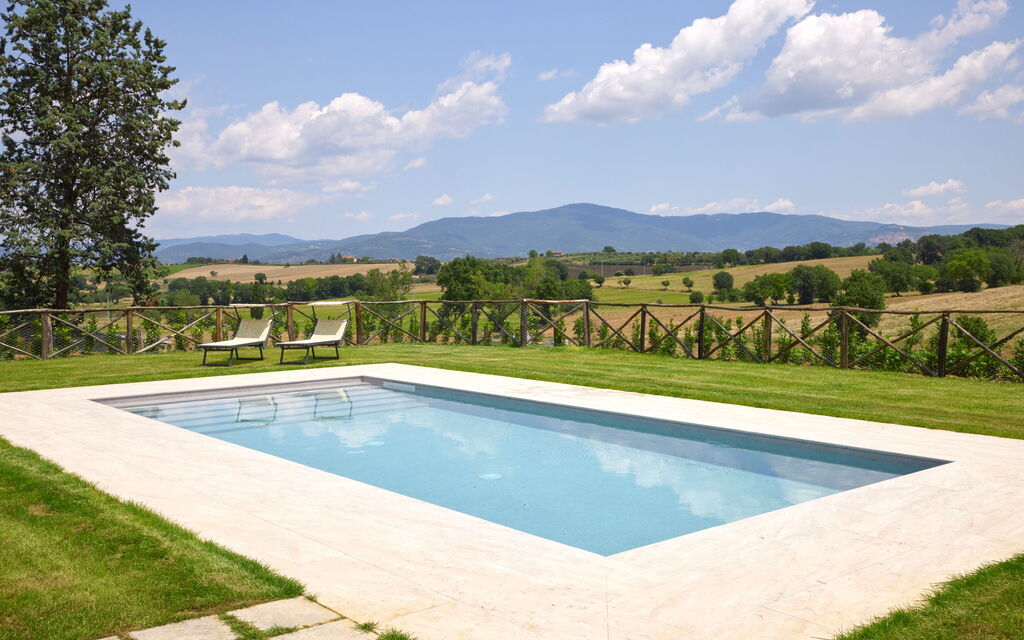Villa Vigneto: Building Exterior, Garden, Outdoor, Pool, Scenic View